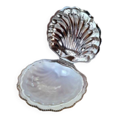 Shell-shaped butter dish in stainless steel