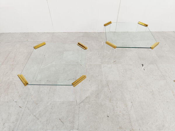 Tables de café ou d'appoint en lucite et laiton, années 1970