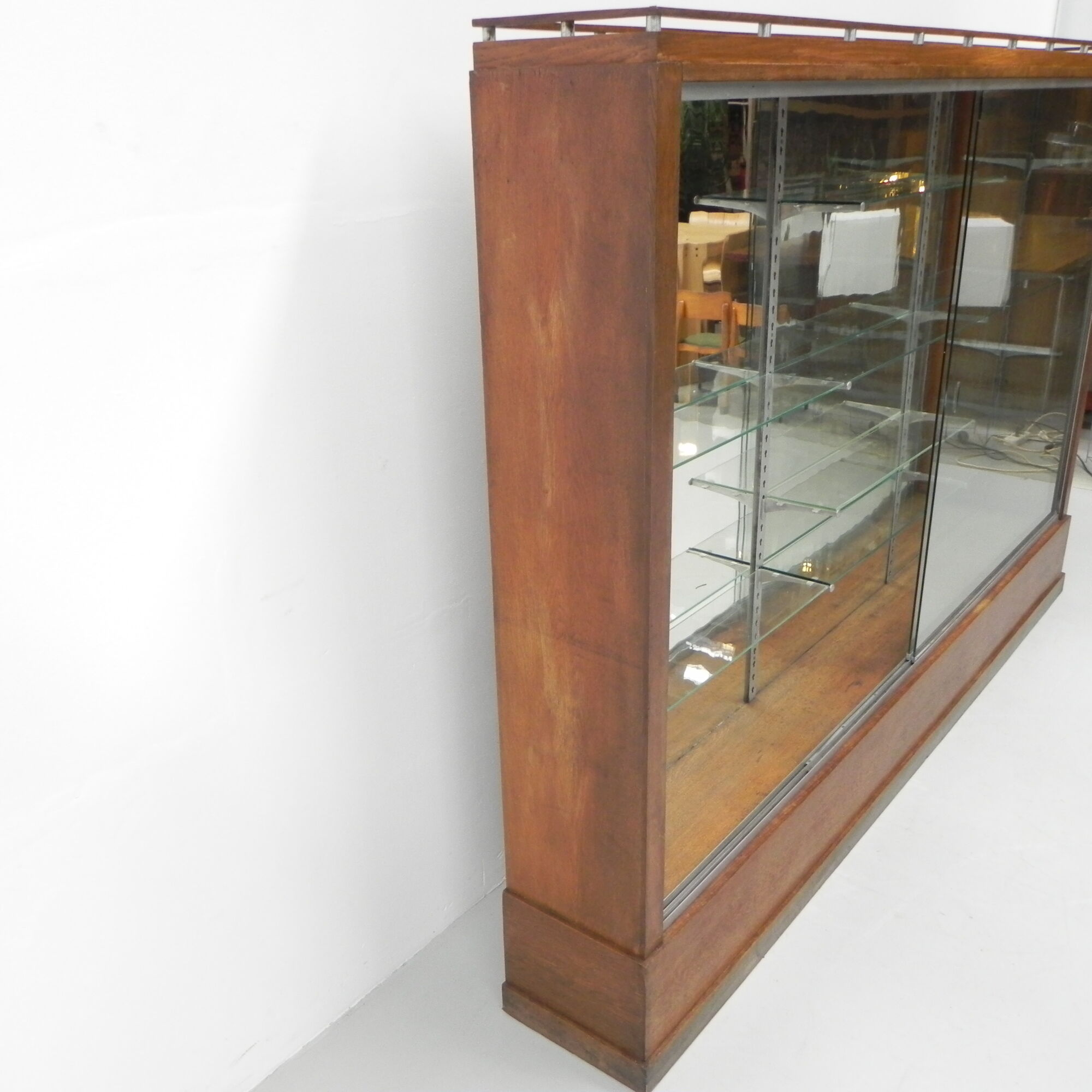 Large display cabinet with 2 sliding glass doors