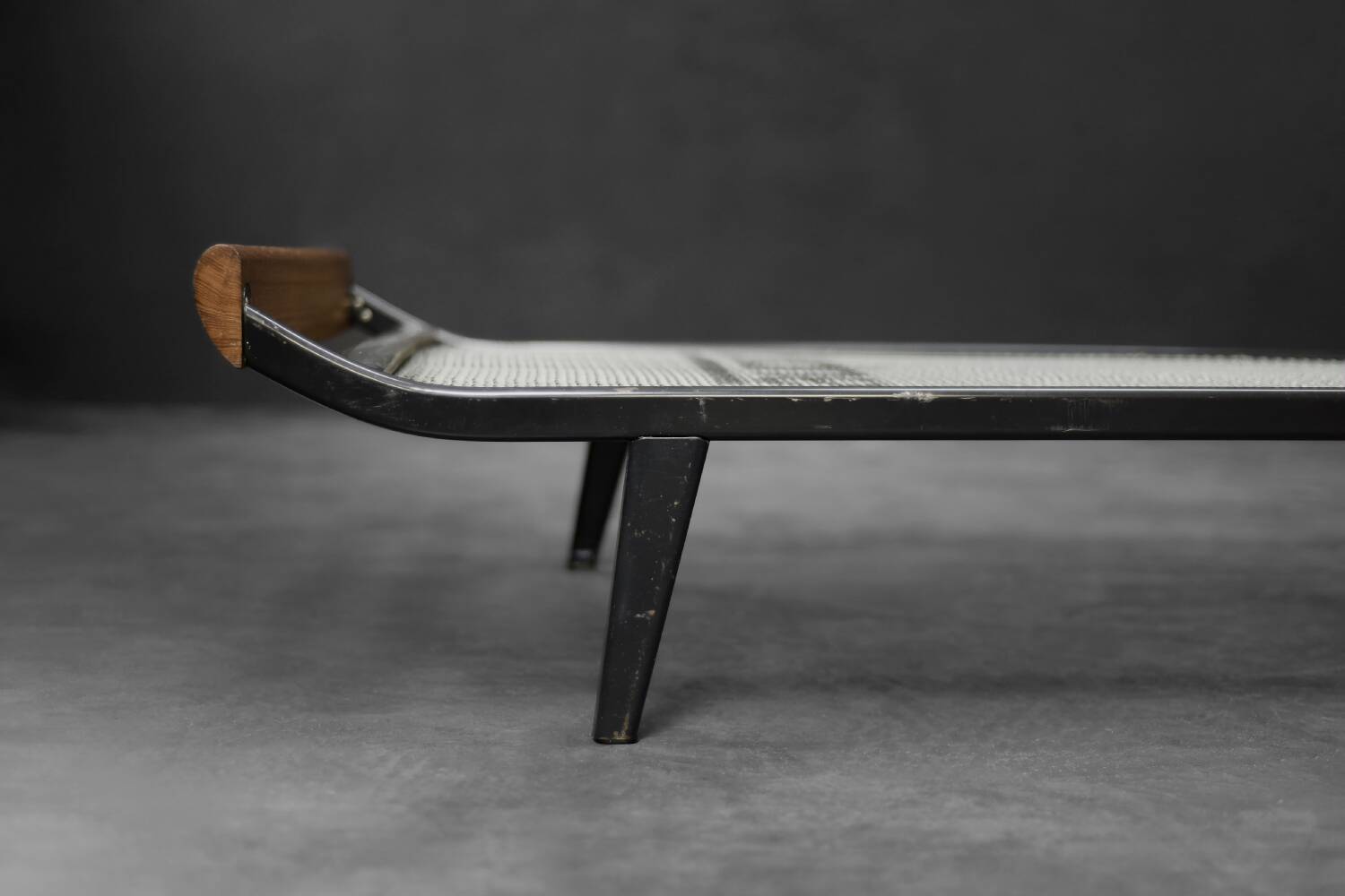 Vintage Mid-Century Dutch Modern Cleopatra Daybed by Dick Cordemeyer