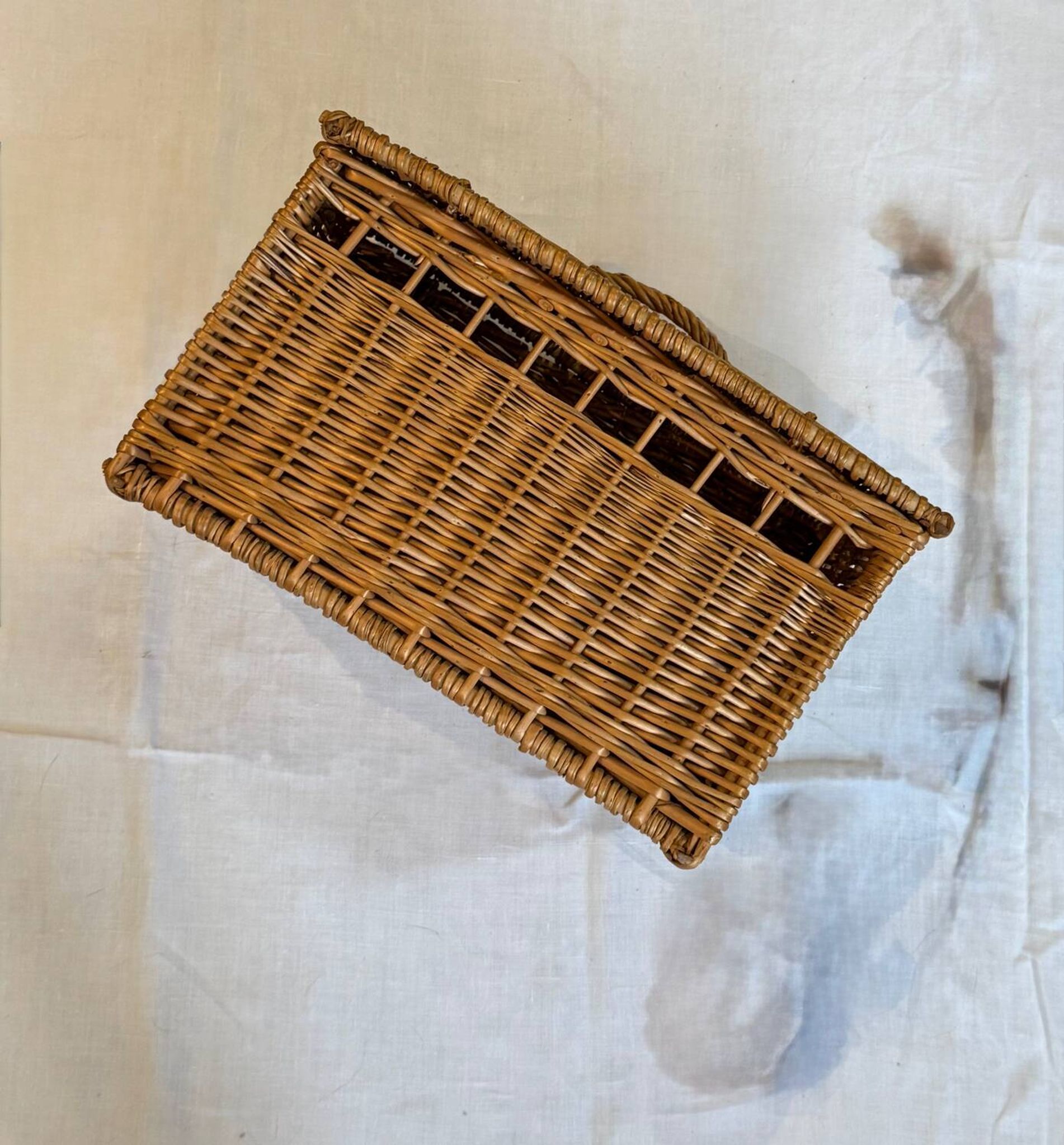 Vintage transport basket ni