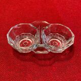 Retro salt and pepper shakers, in molded glass