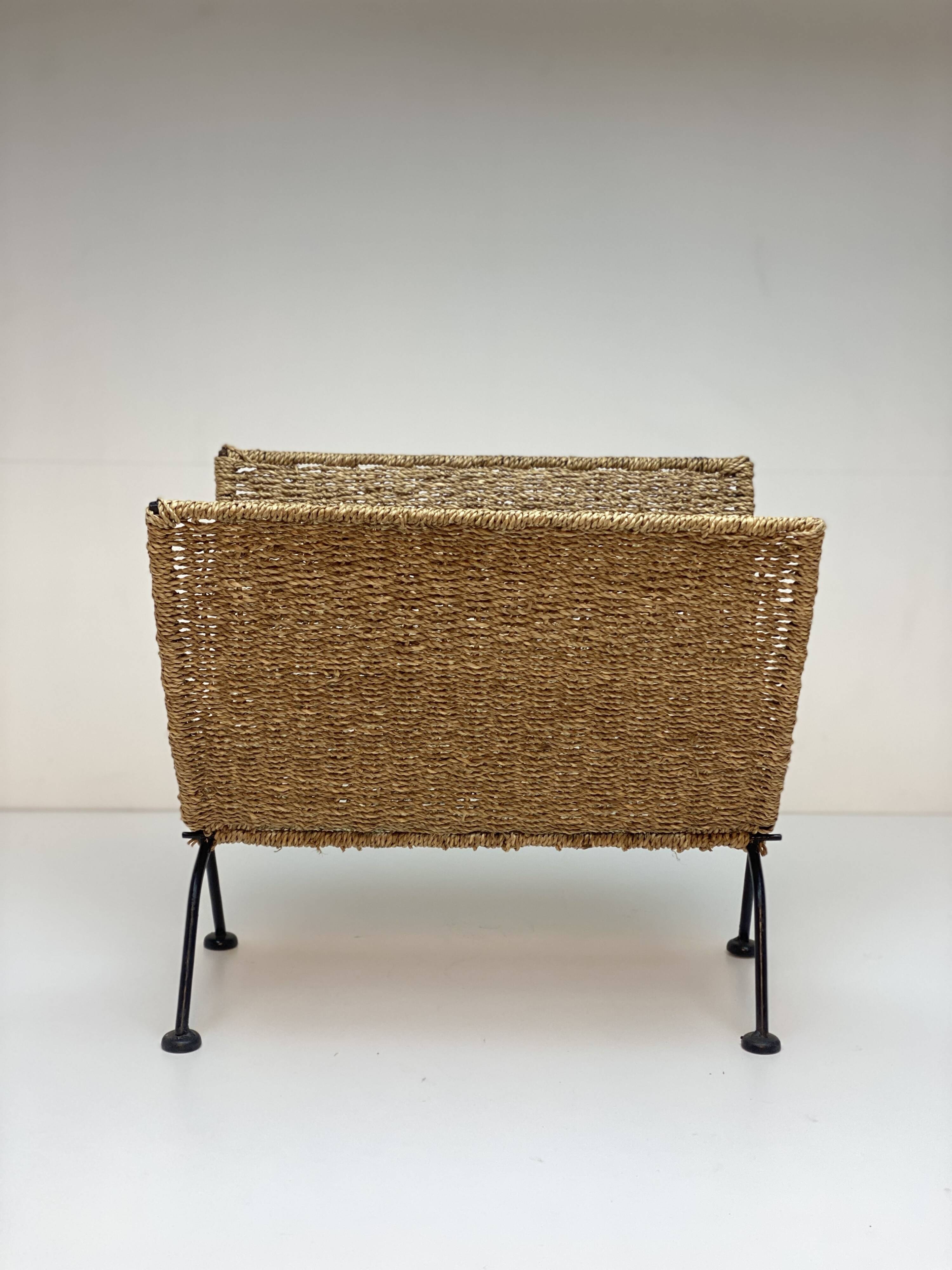 Vintage woven rope folding magazine rack with black metal frame, 1960s