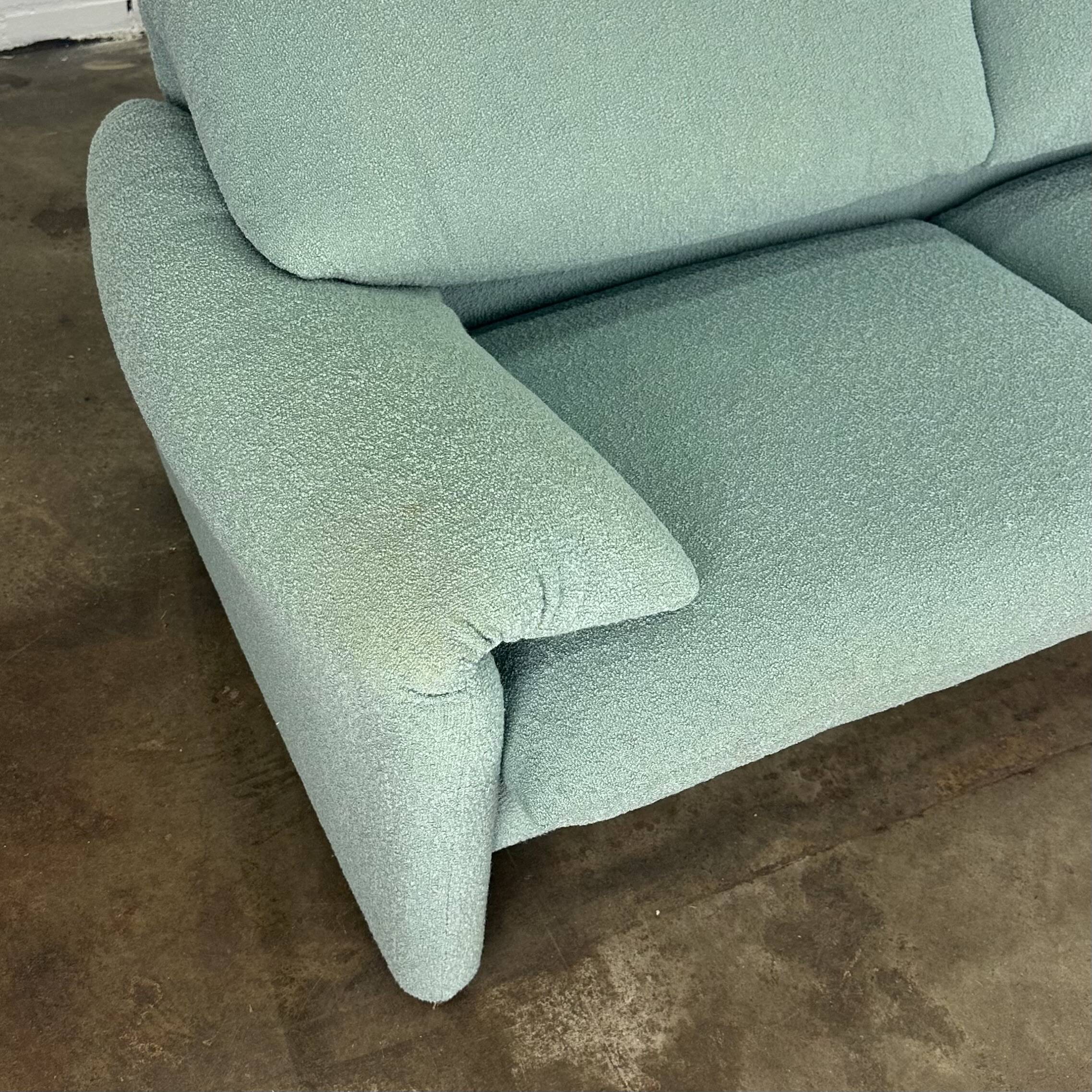 Canapé Cassina Maralunga turquoise / vert conçu par Vico Magistretti