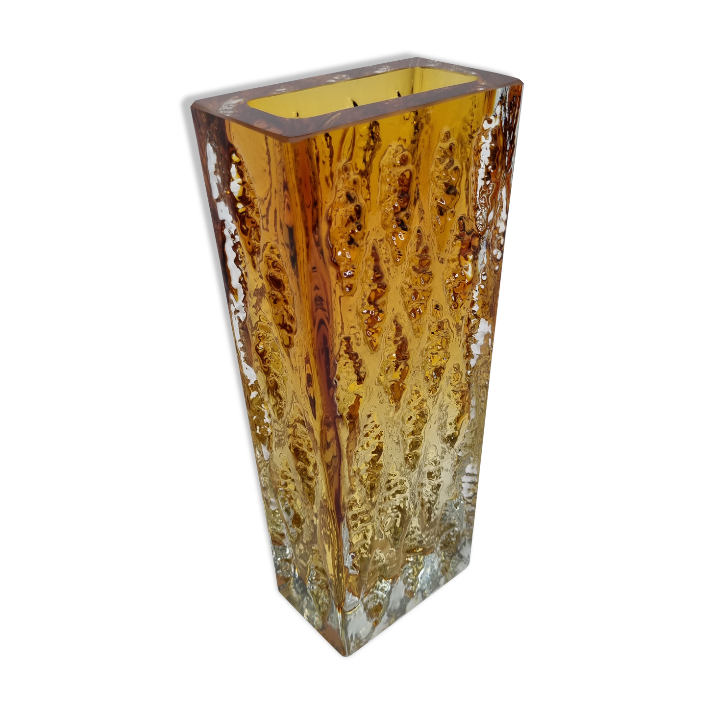 Vase in colored molded crystal of the 50s, 24 cm