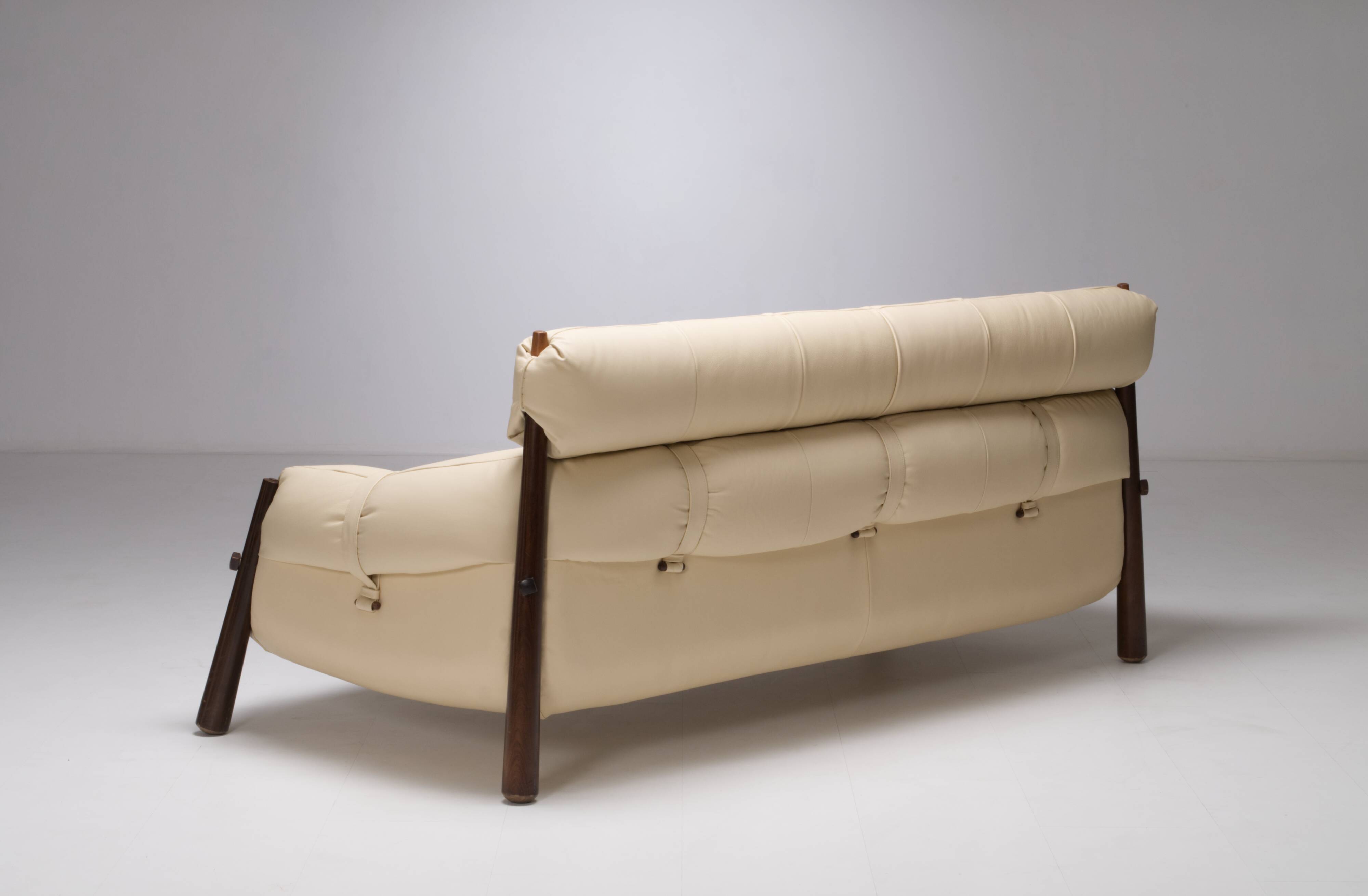 MP81 sofa by Percival Lafer