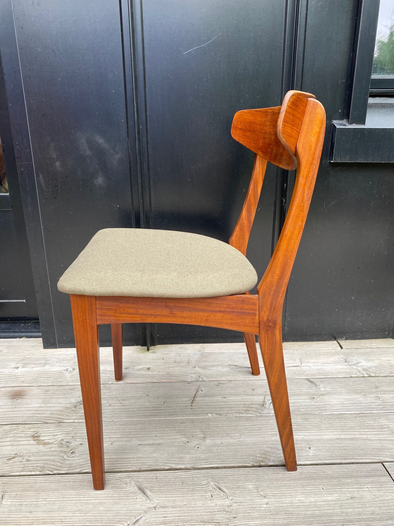 4 Chairs edited by Silkeborg