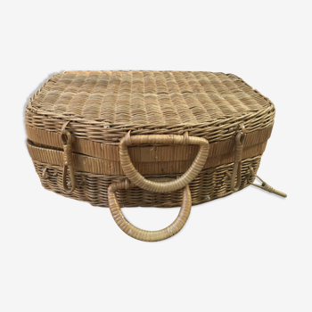 Picnic basket of the 70s