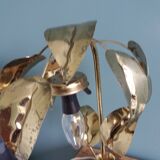 Lampe feuillage fleur métal doré et globe en verre style Hollywood Regency