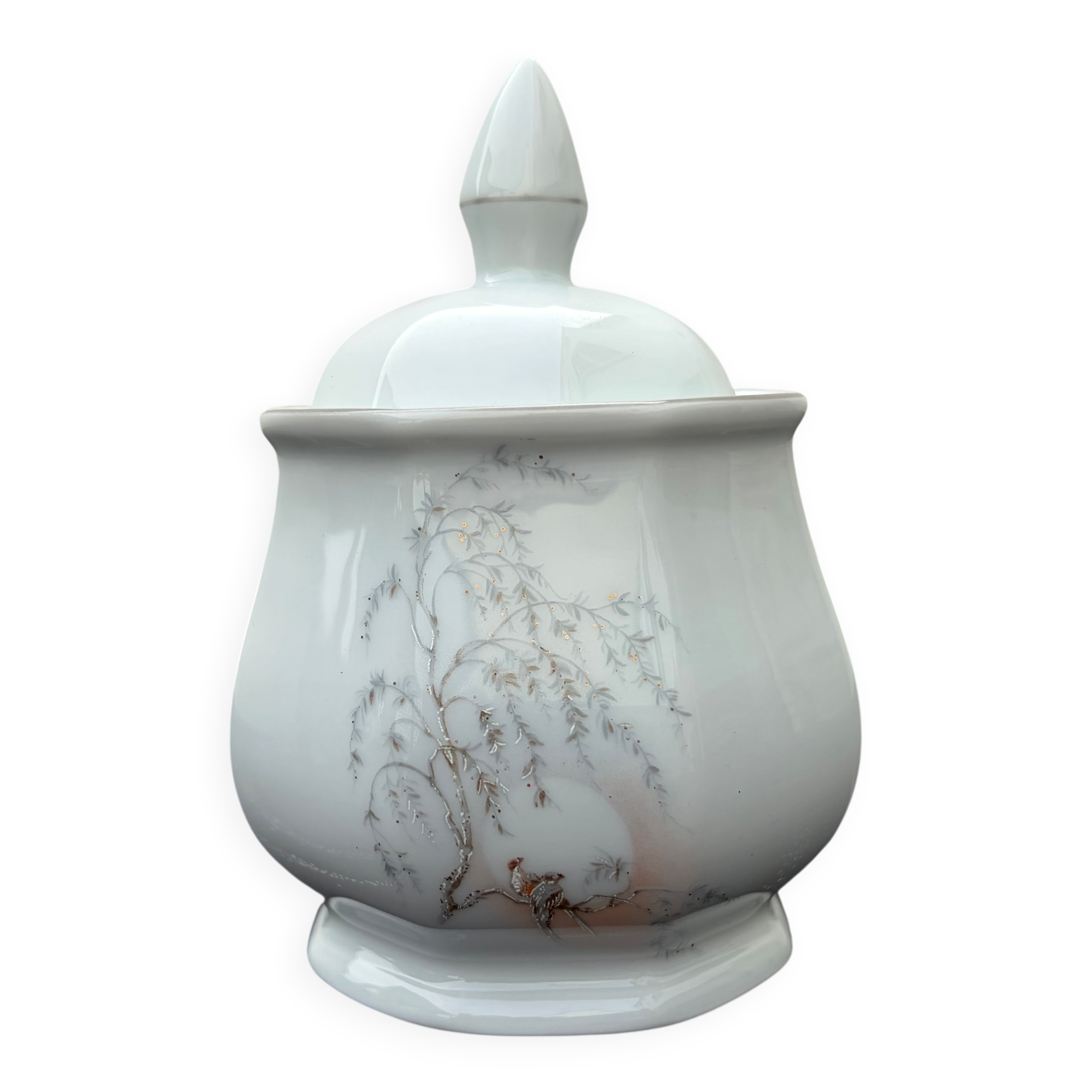 Sugar bowl