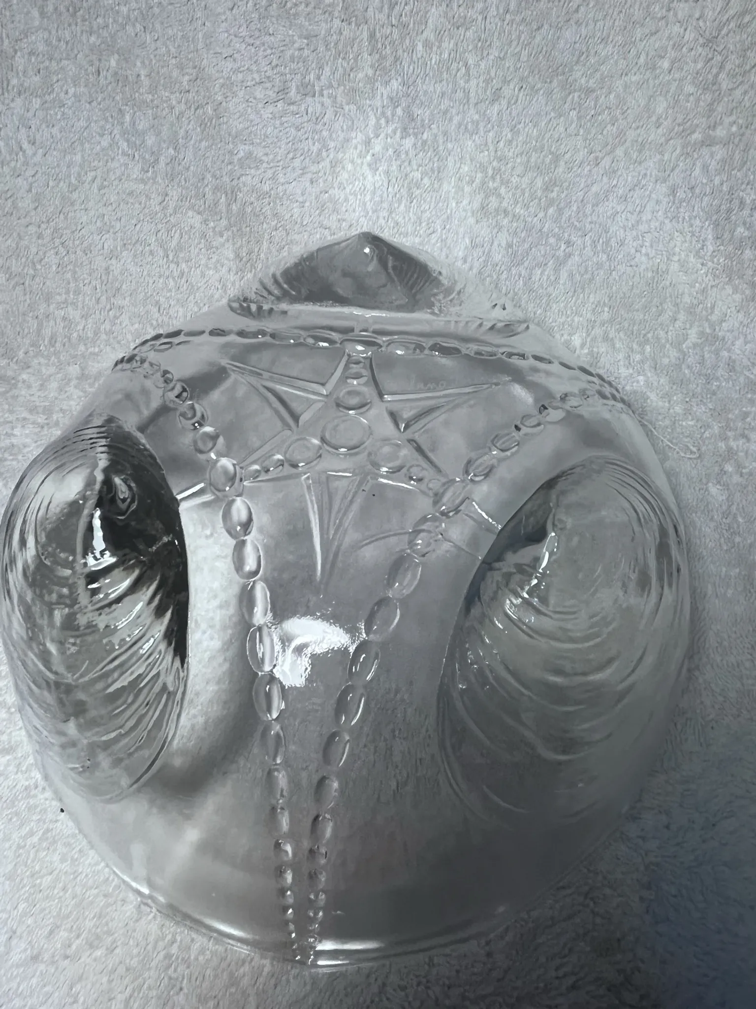 Art Deco Coupe Sabino France "Shells and Pearls" No. 9001 – Frosted Glass