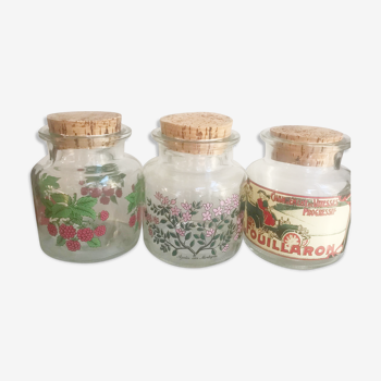 Set of three glass jars and cork lid