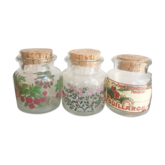 Set of three glass jars and cork lid
