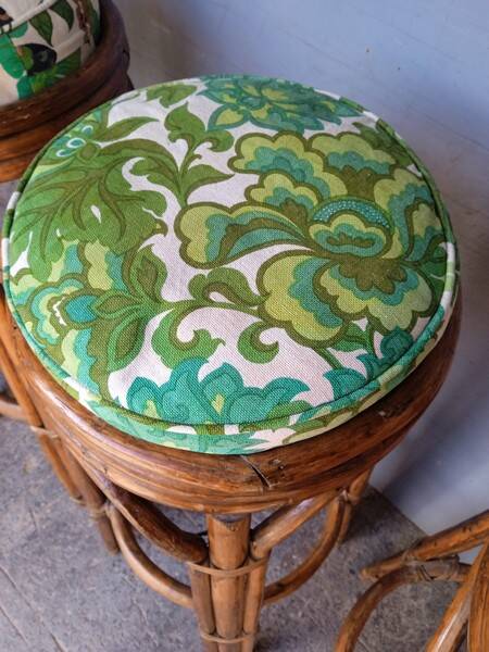 3 vintage high rattan bar stools 1970