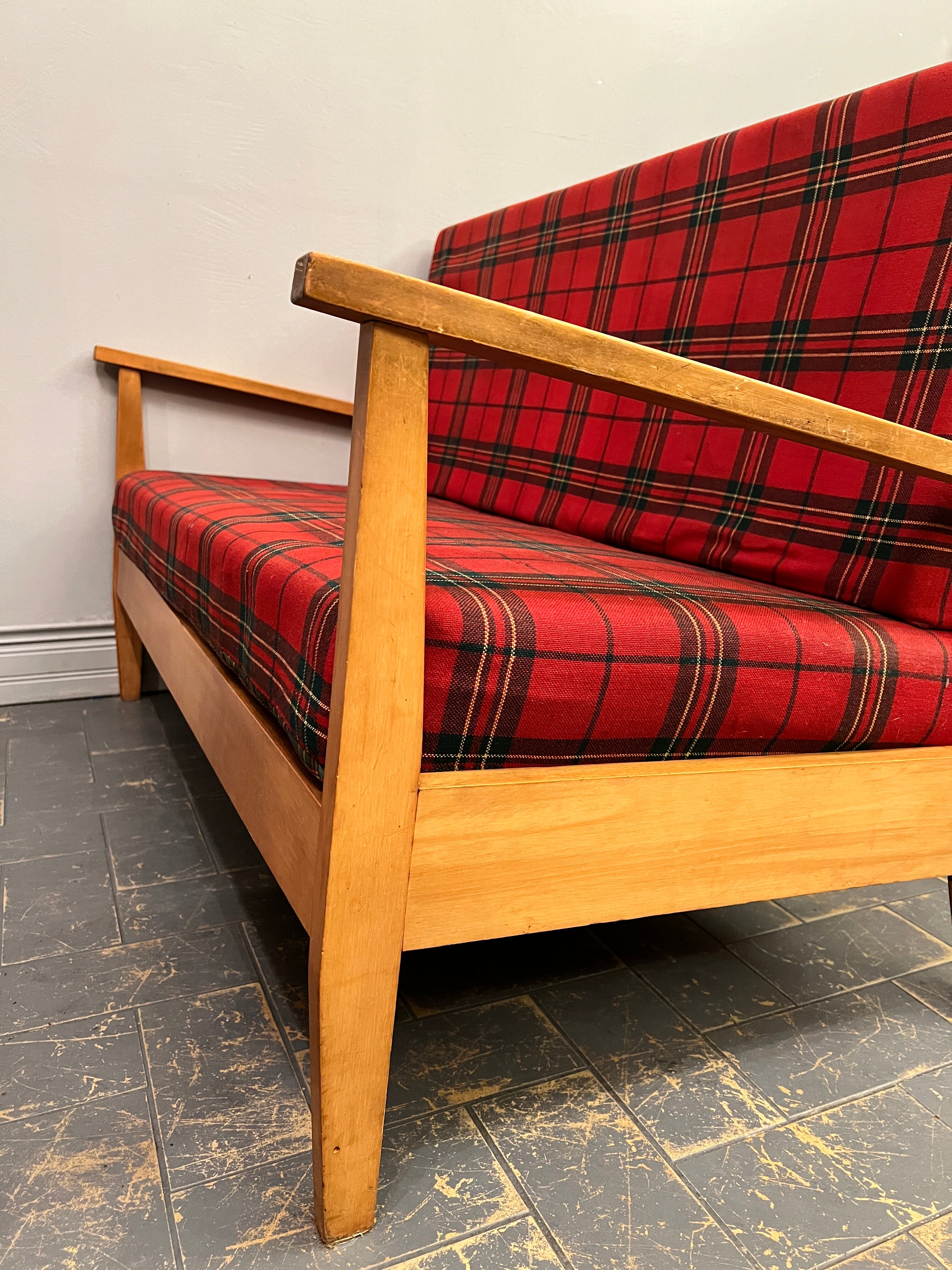 Vintage 2-seater sofa