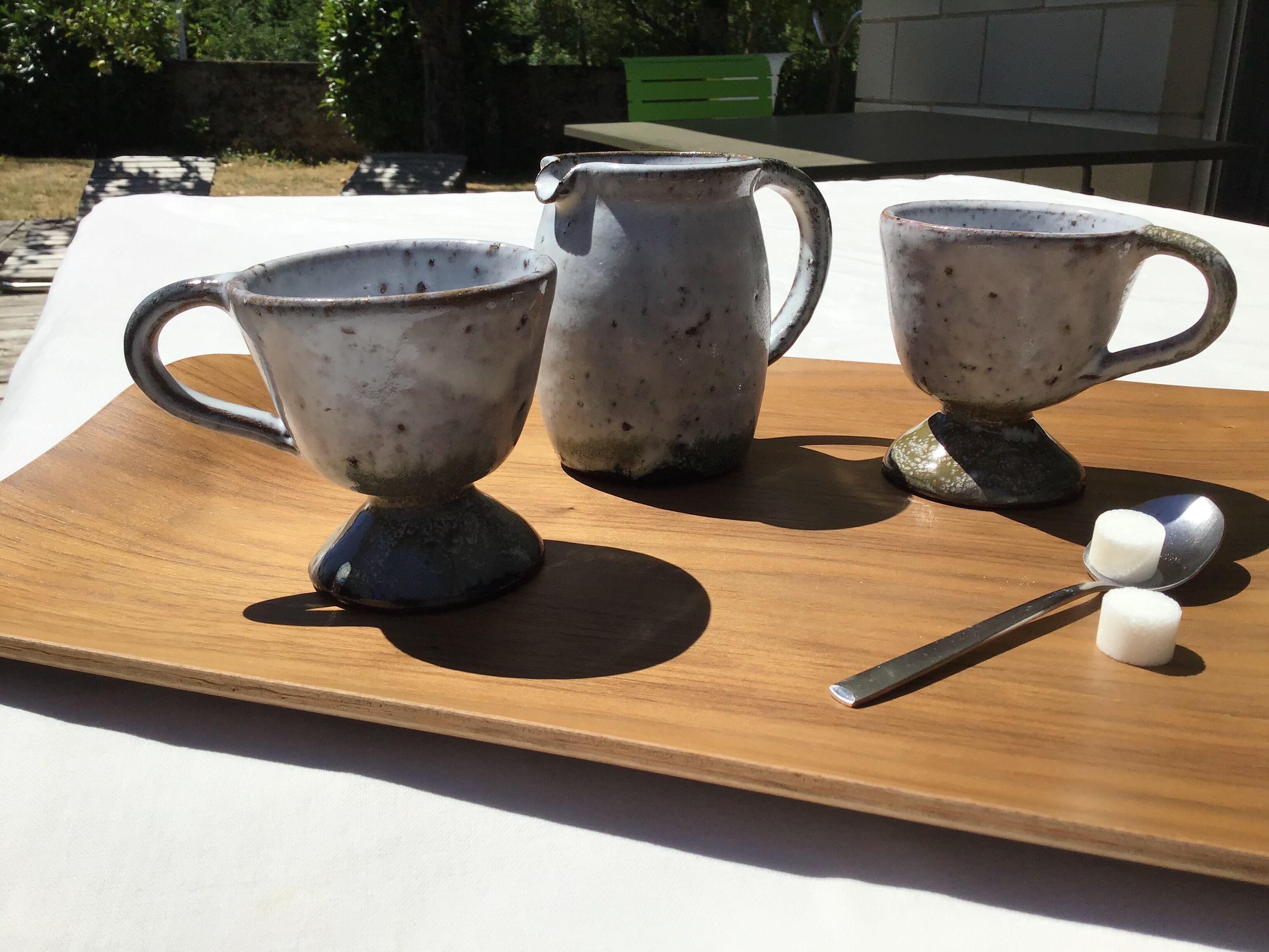 Signed grey-white artisanal stoneware cups and pot