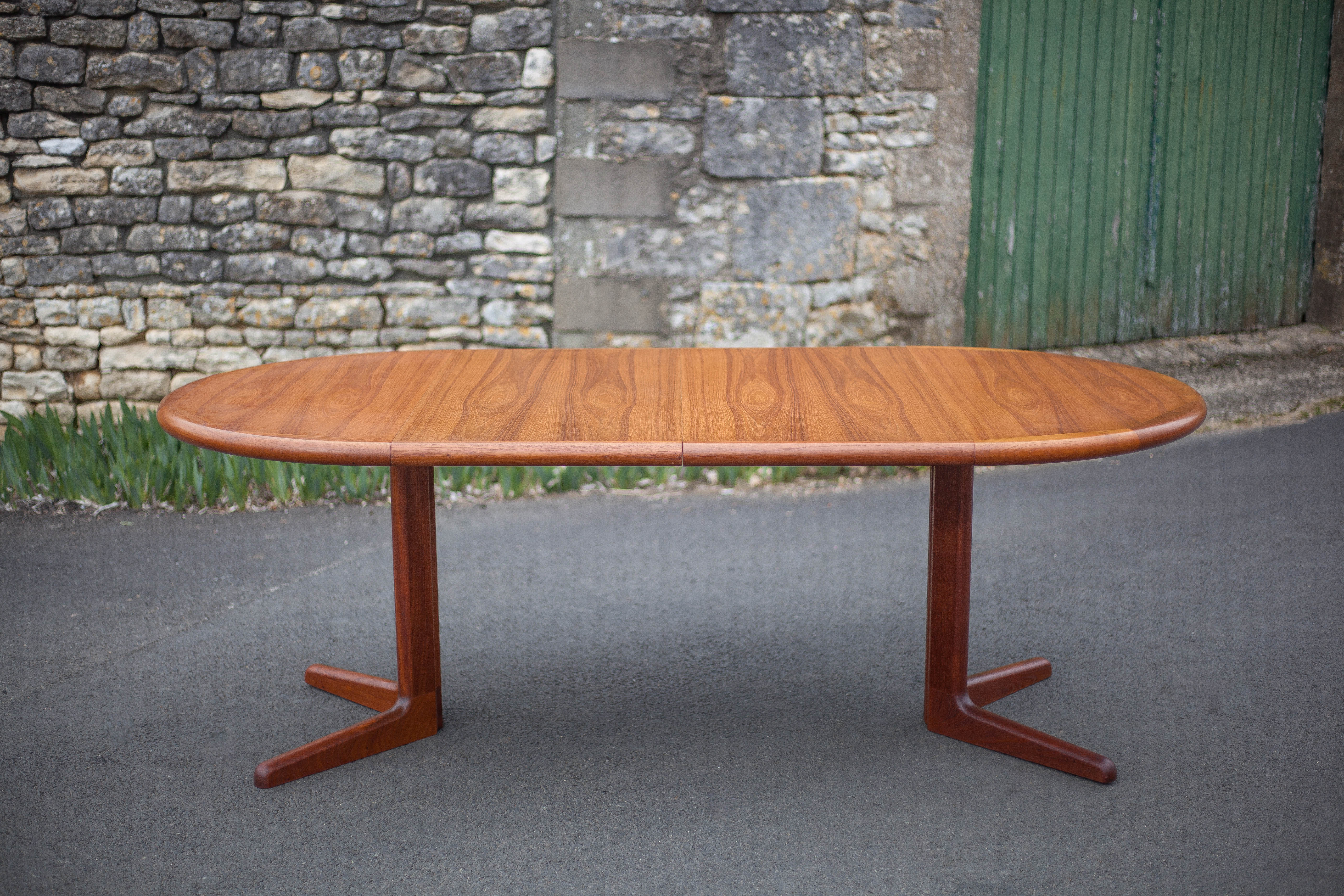 Round dining table extendable 2 extensions, vintage teak table, interior decoration