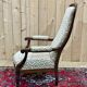 Fauteuil Voltaire du XIXème en noyer - L=68cm, P=78cm, H=1m07, H assise=40cm.