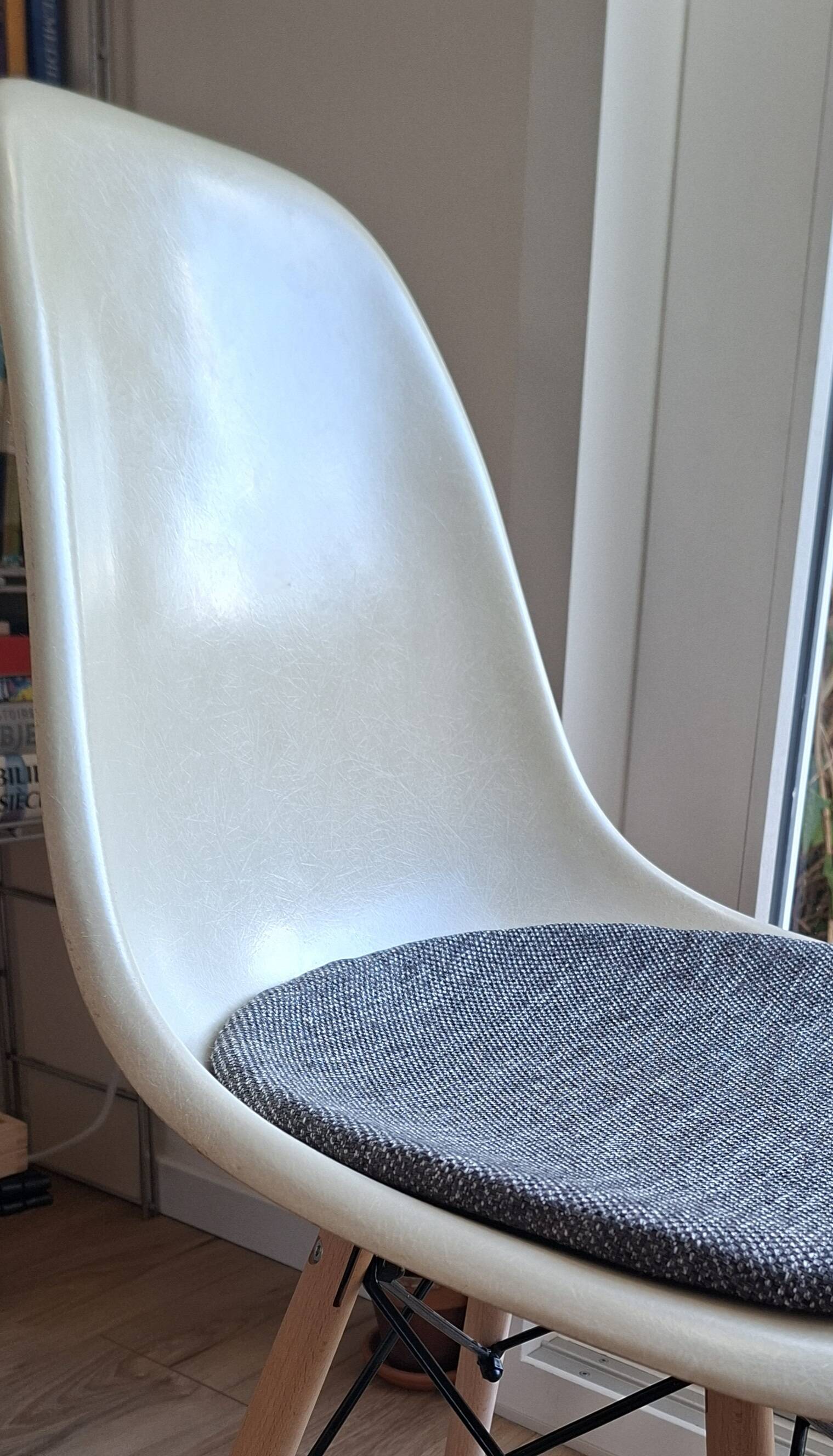 4 dsw fibre herman miller