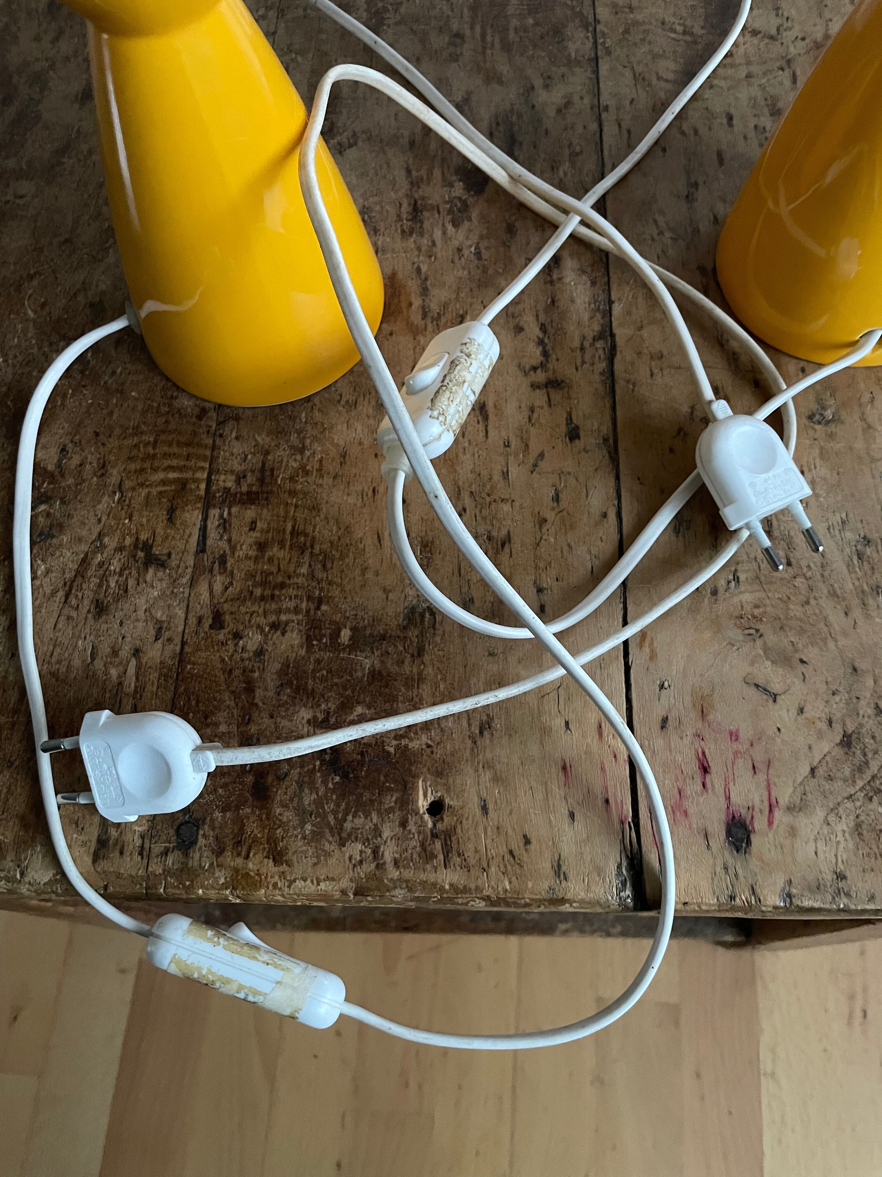 Bedside yellow lamps