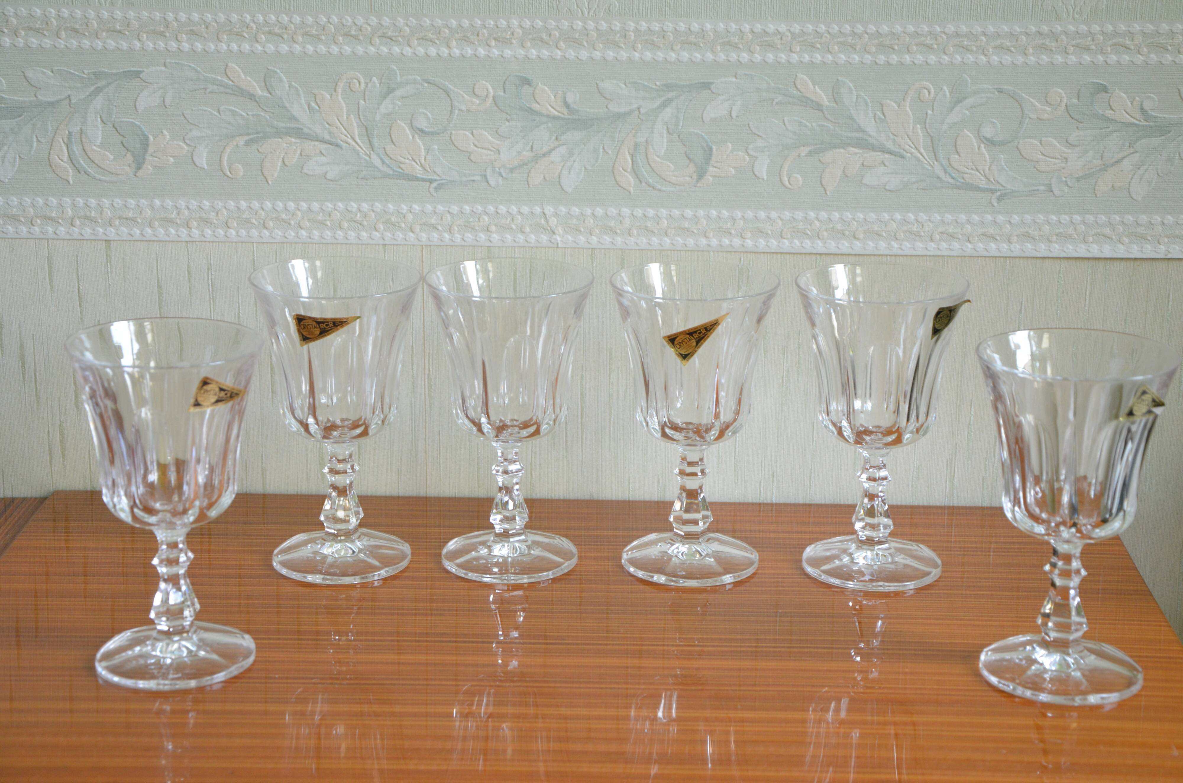 Set of 6 RCR Royal Cristal Rock glasses, Victoria model