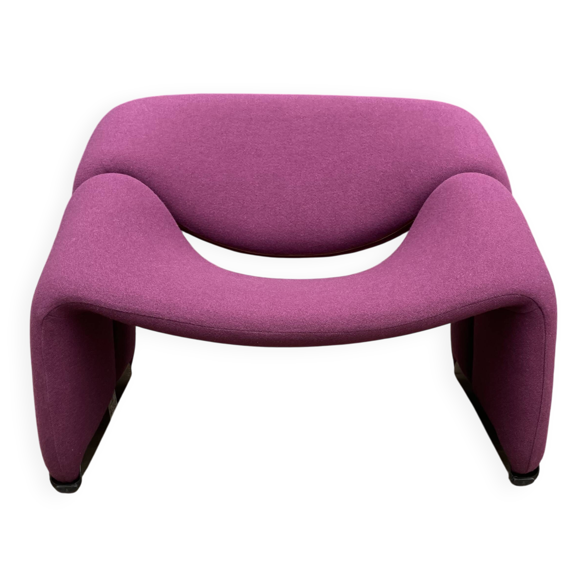 2x Artifort Groovy F598 by Pierre Paulin, Violet, original