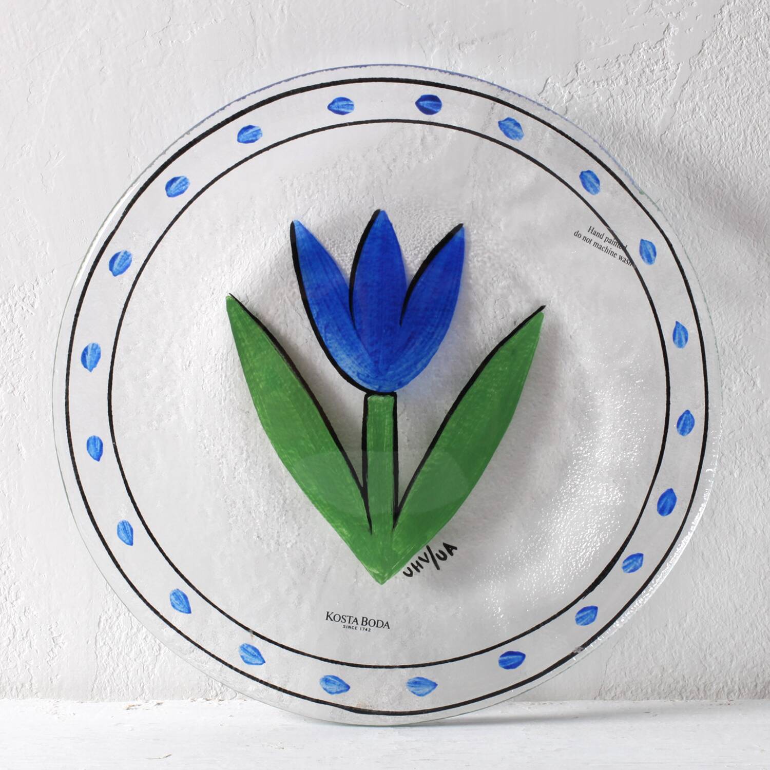 Assiette en verre Kosta Boda : Vintage Blue Tulip Design par Ulrica Hydman Vallien