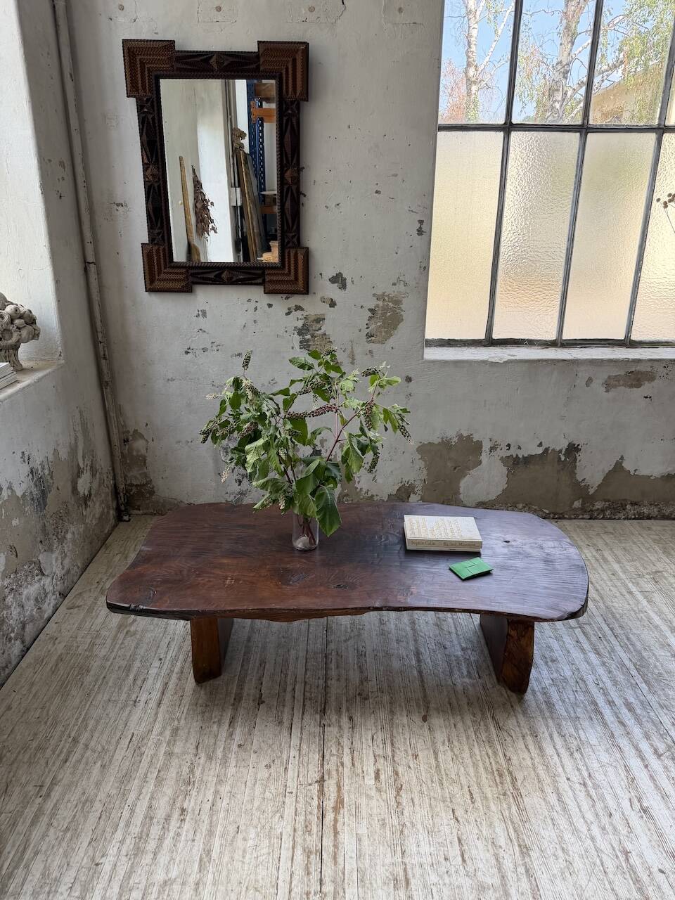 Table basse brutaliste artisanale 1950