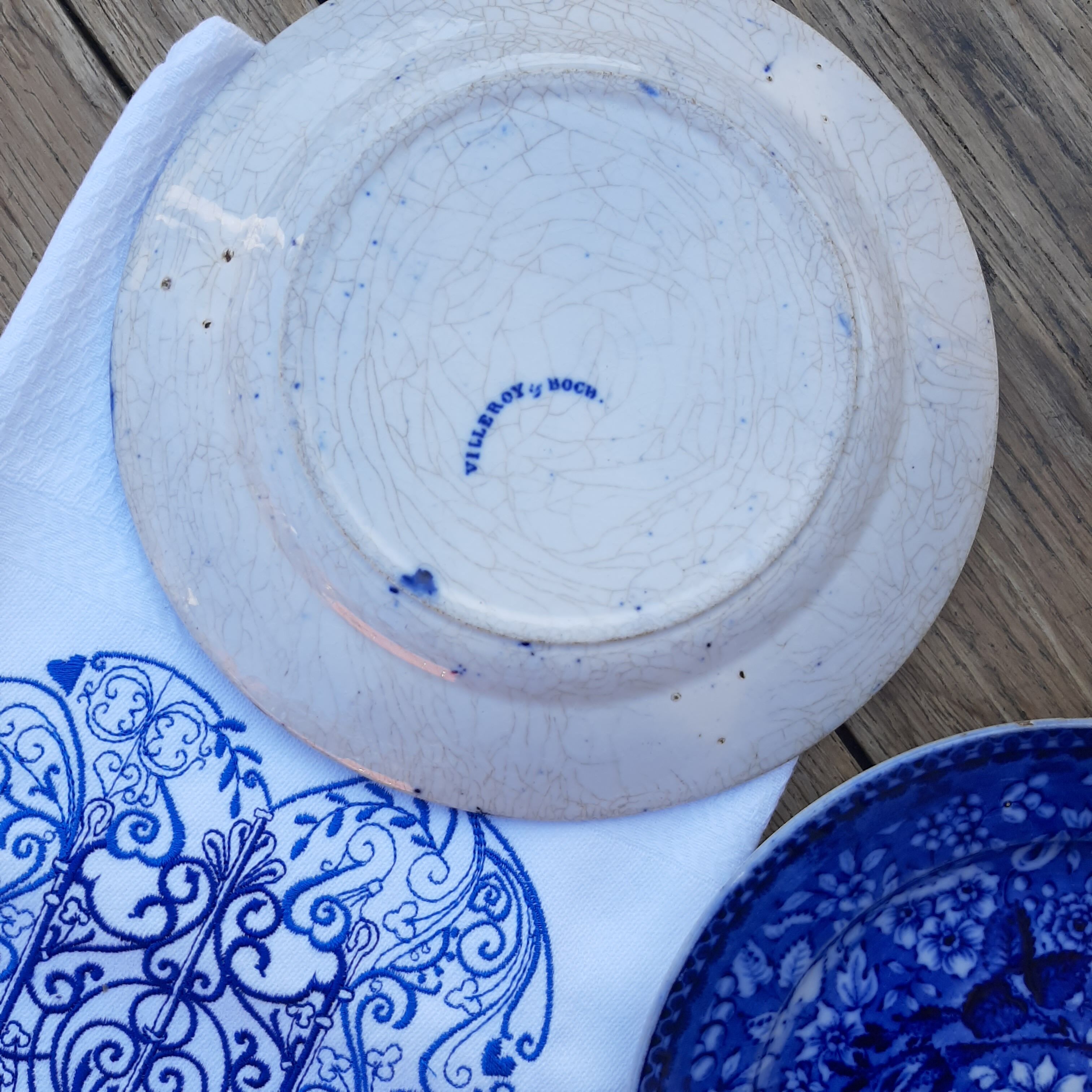 Old deep blue plate Villeroy &,Boch