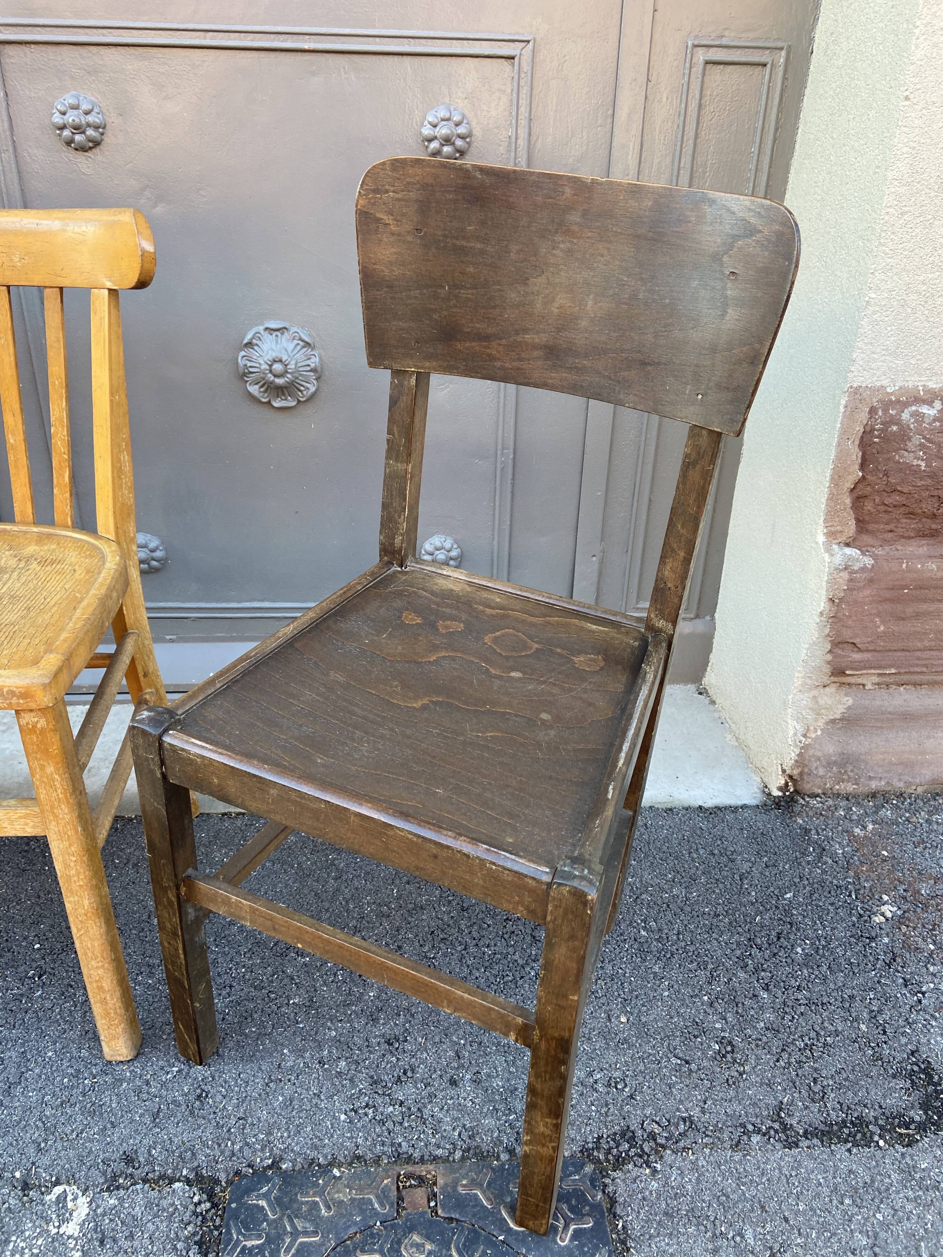 4 vintage curved wooden bistro chairs