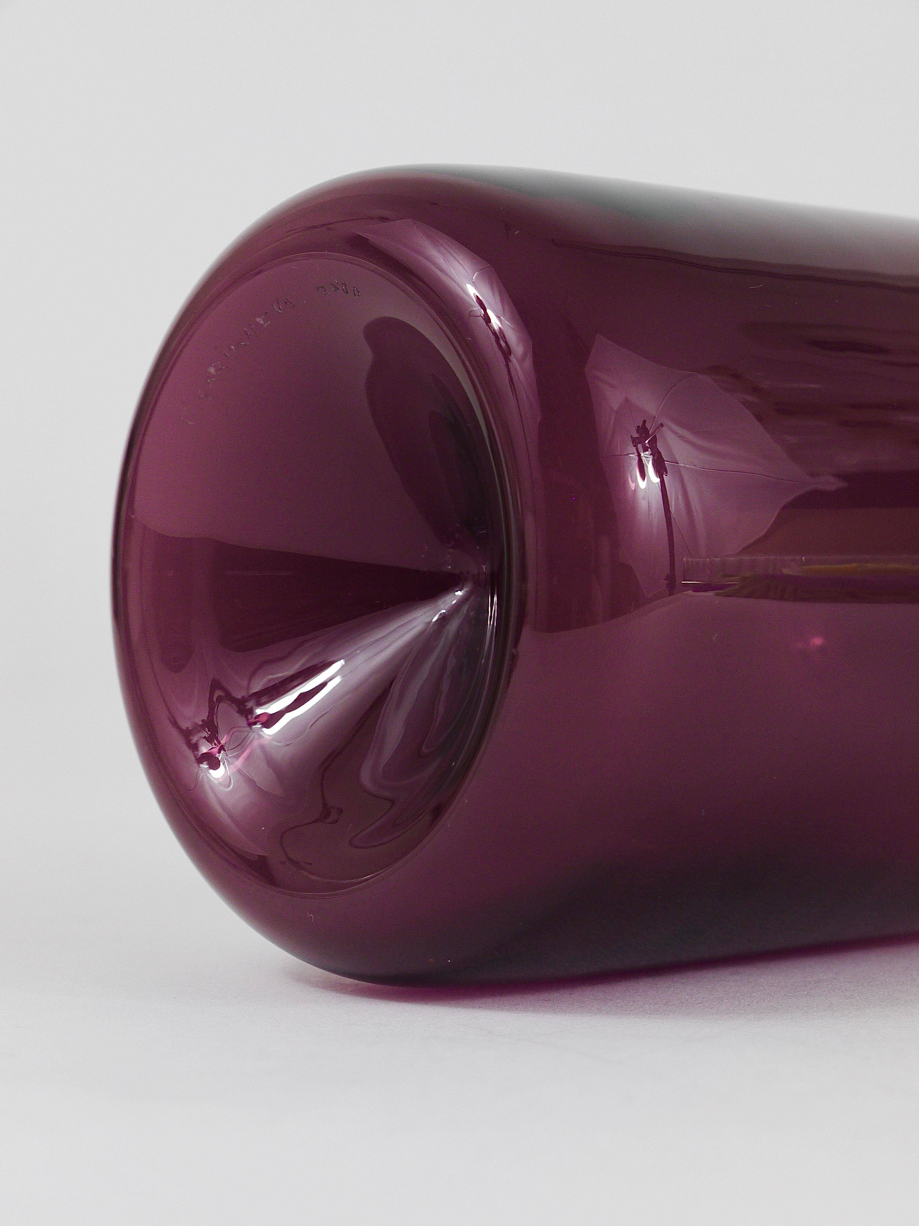 Glass vase signed Purple Timo Sarpaneva Pullo Bird Bottle, Iittala, Finland.