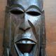 Maschera africana vintage in legno