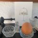 Coquetier en verre moulé pressé ancien