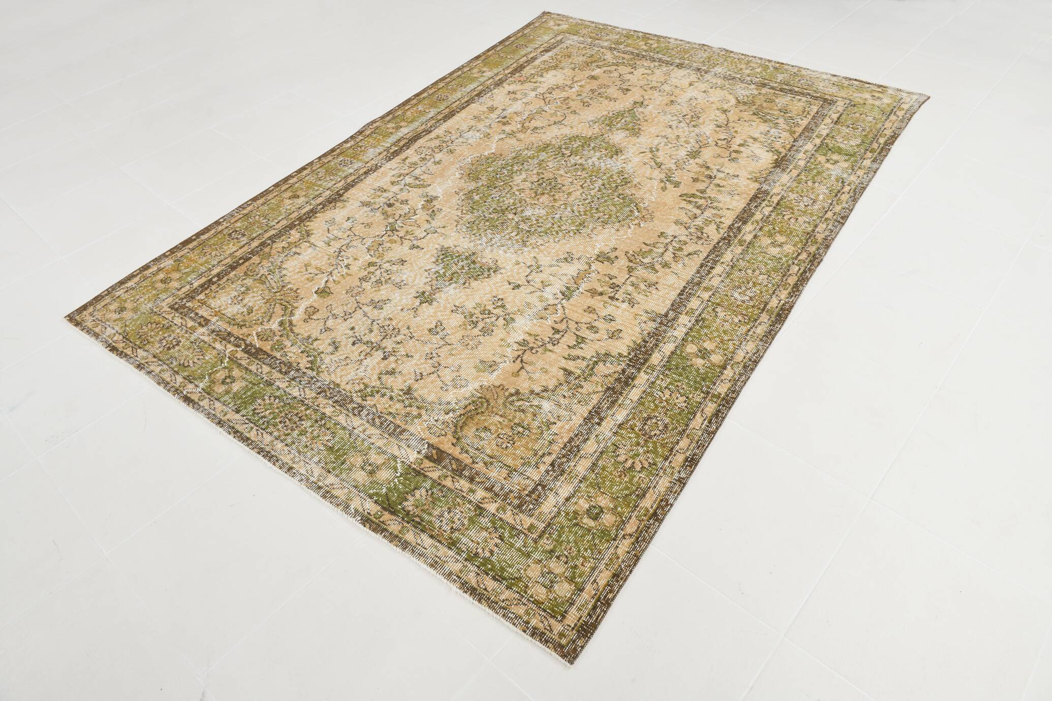 6x9 Oriental Classic Vintage Rug, 184x273Cm