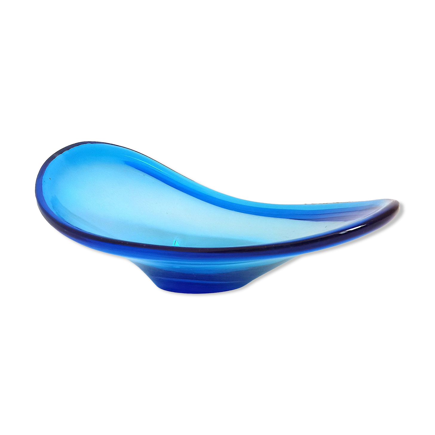 Empty pocket Lotta Petterson blue glass