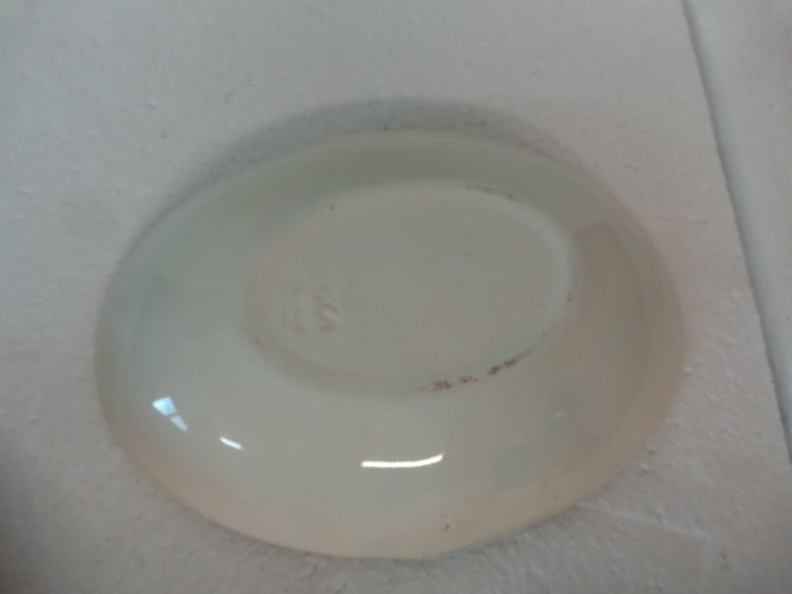 Vintage ravier rests covered