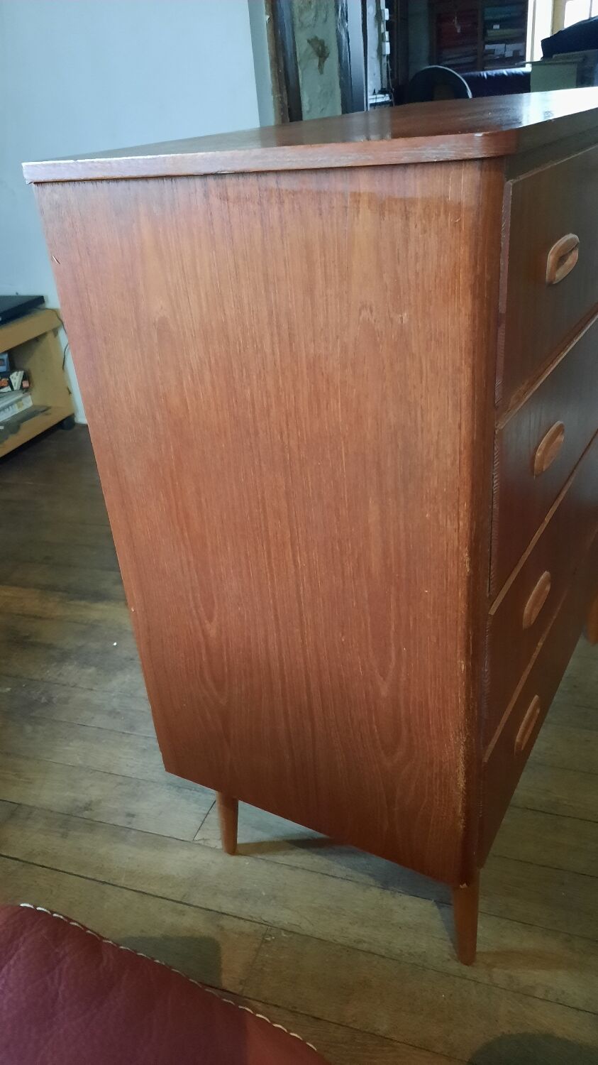 Scandinavian chest of drawers