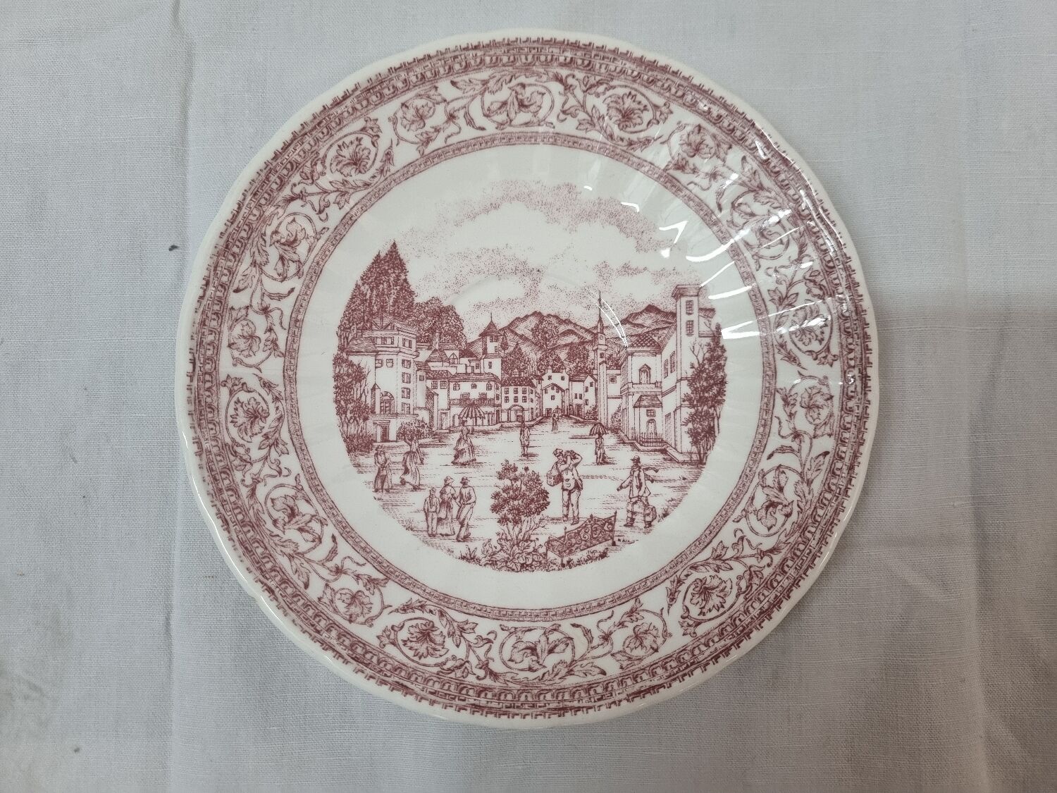 Porcelain plate Corona Colombia