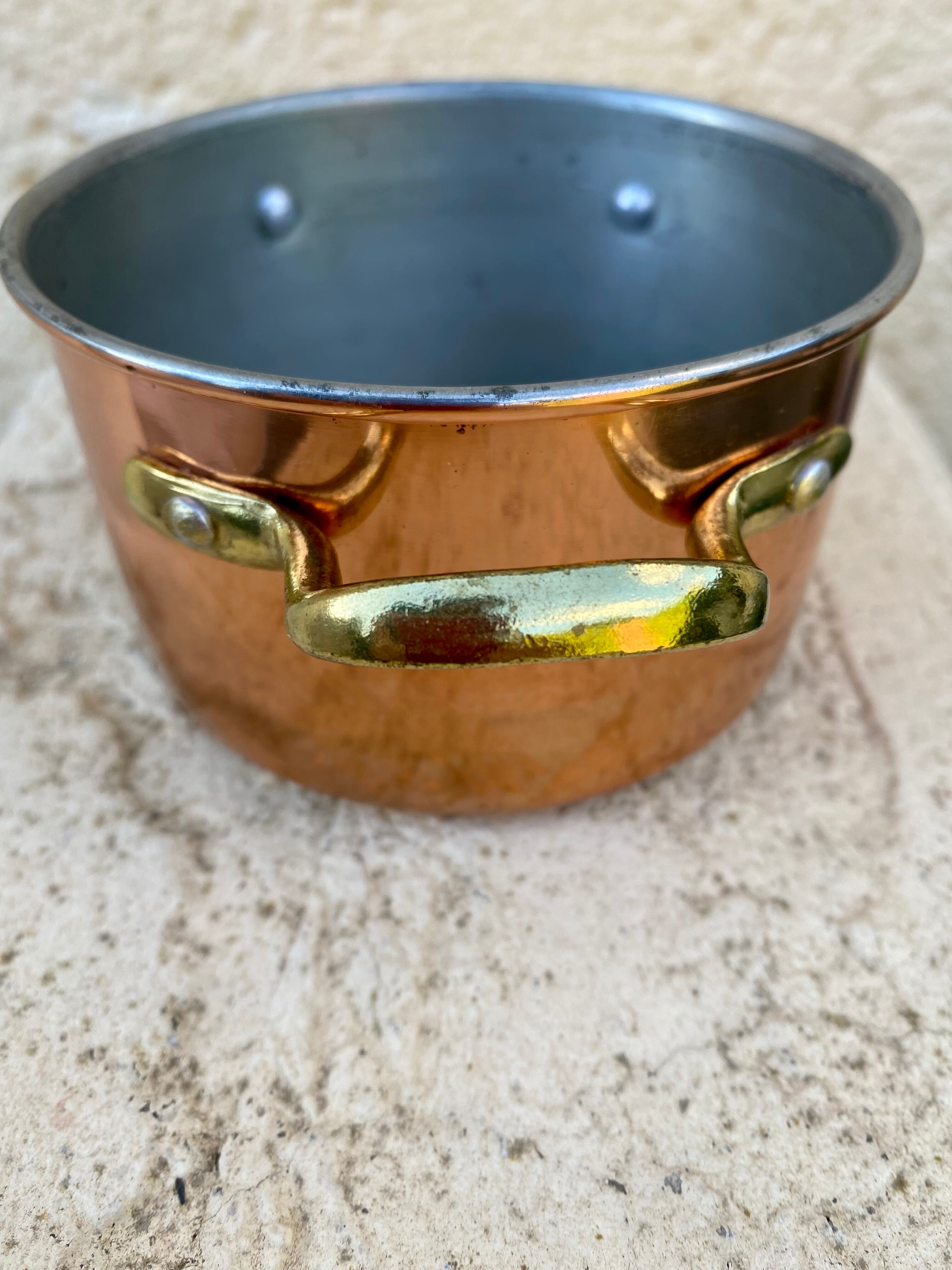 Copper planter pot