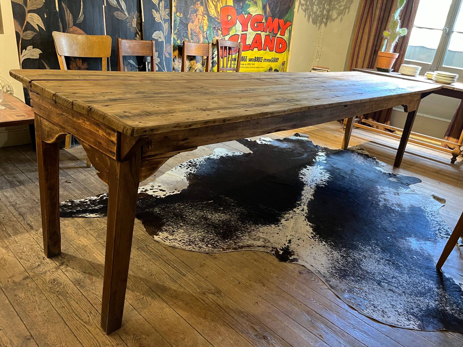 Large farmhouse table