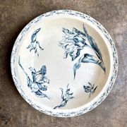Shallow round plate Lunéville in blue ironstone, "Tulip" service.
