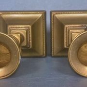 Pair of small vintage candlesticks in patinated brass Scandinavian style with square feet - 1970s
