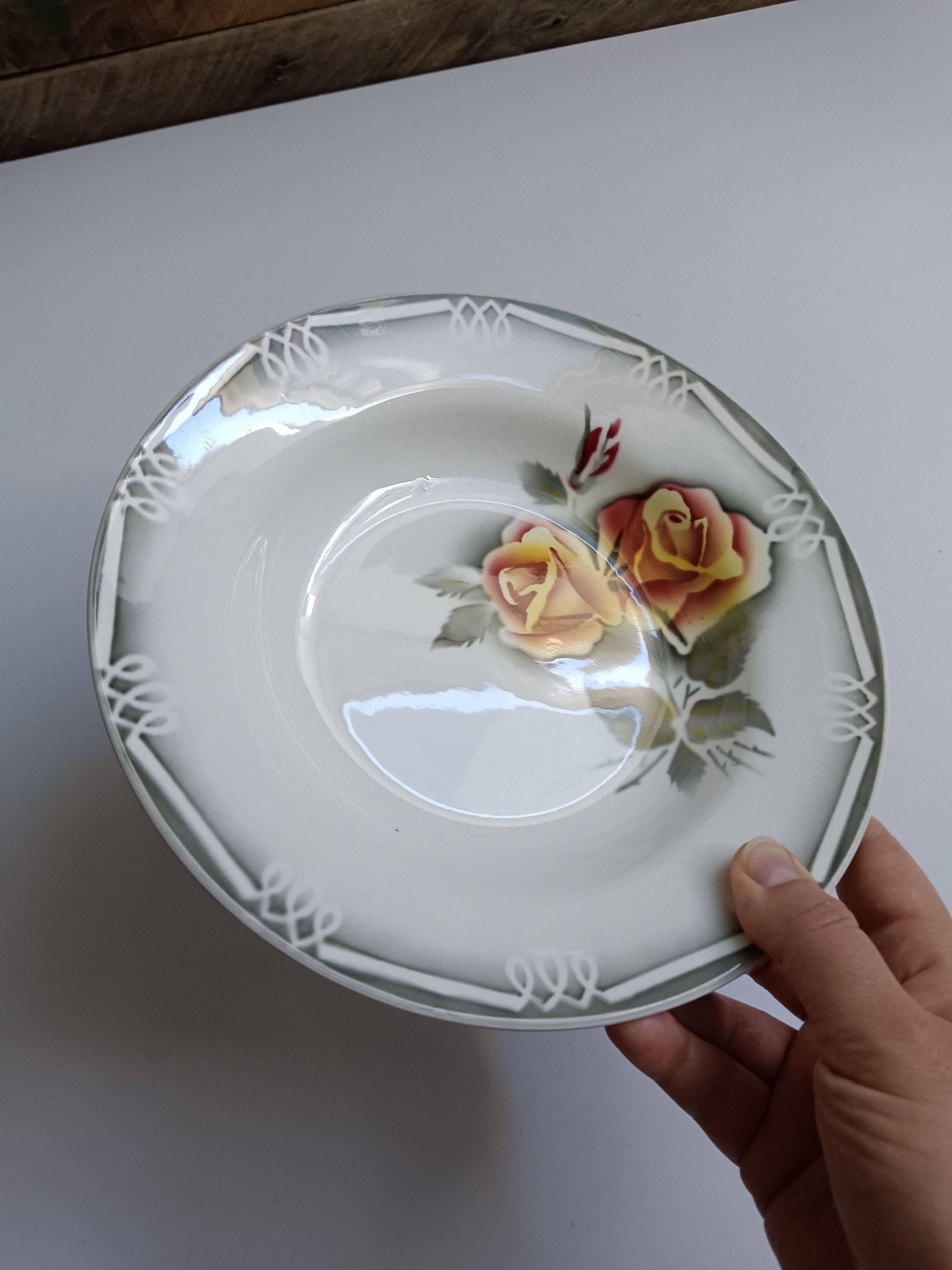 3 Digoin Sarreguemines Adèle plates in grey, yellow, and burgundy.