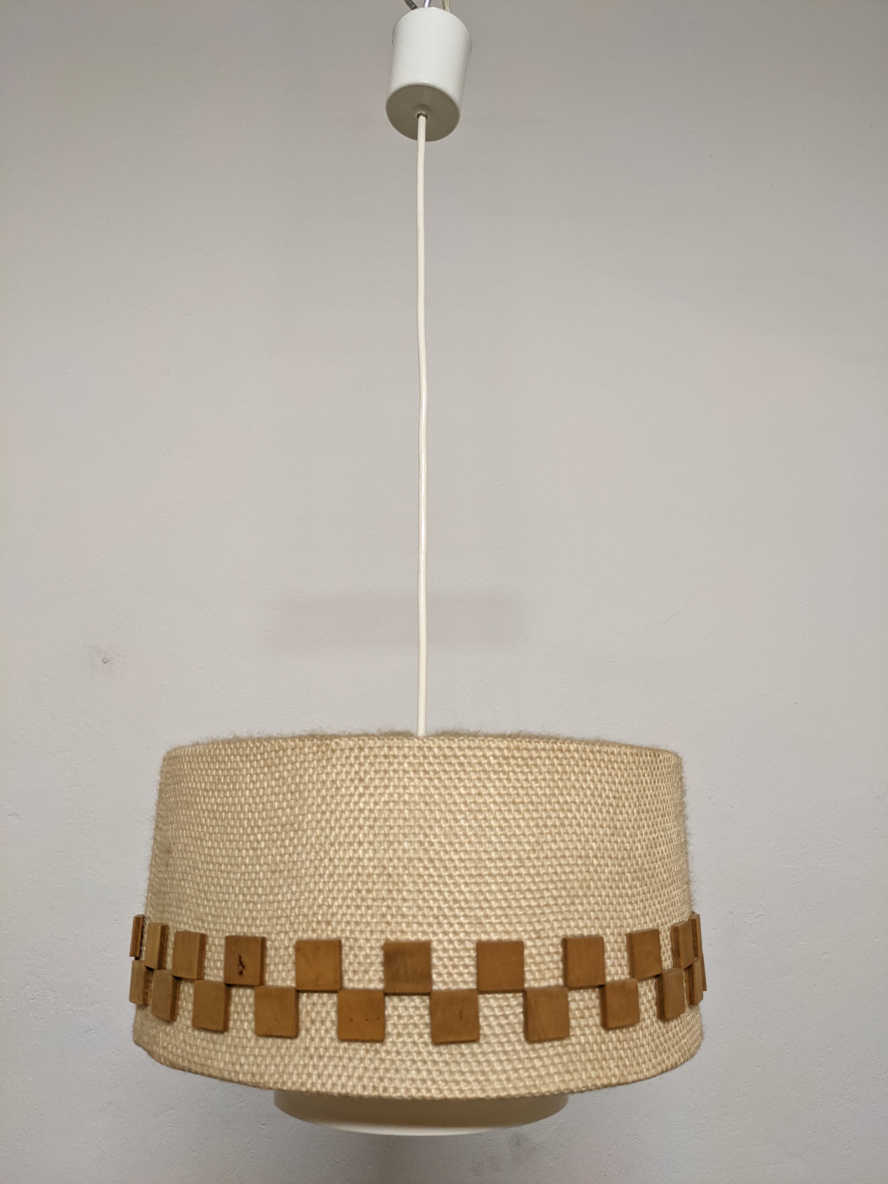 Wool and wood hanging lamp 60/70