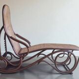 Thonet chaise longue No. 2 (No. 9702) 1900s