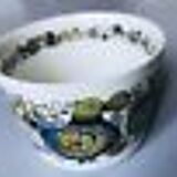 Villeroy & Boch VB ramequin small bowl decoration with peacocks