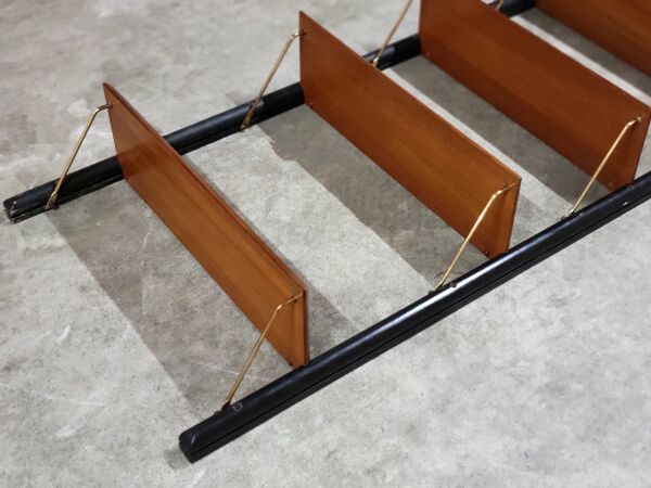 Système de mur par Louis van Teeffelen pour Wébé