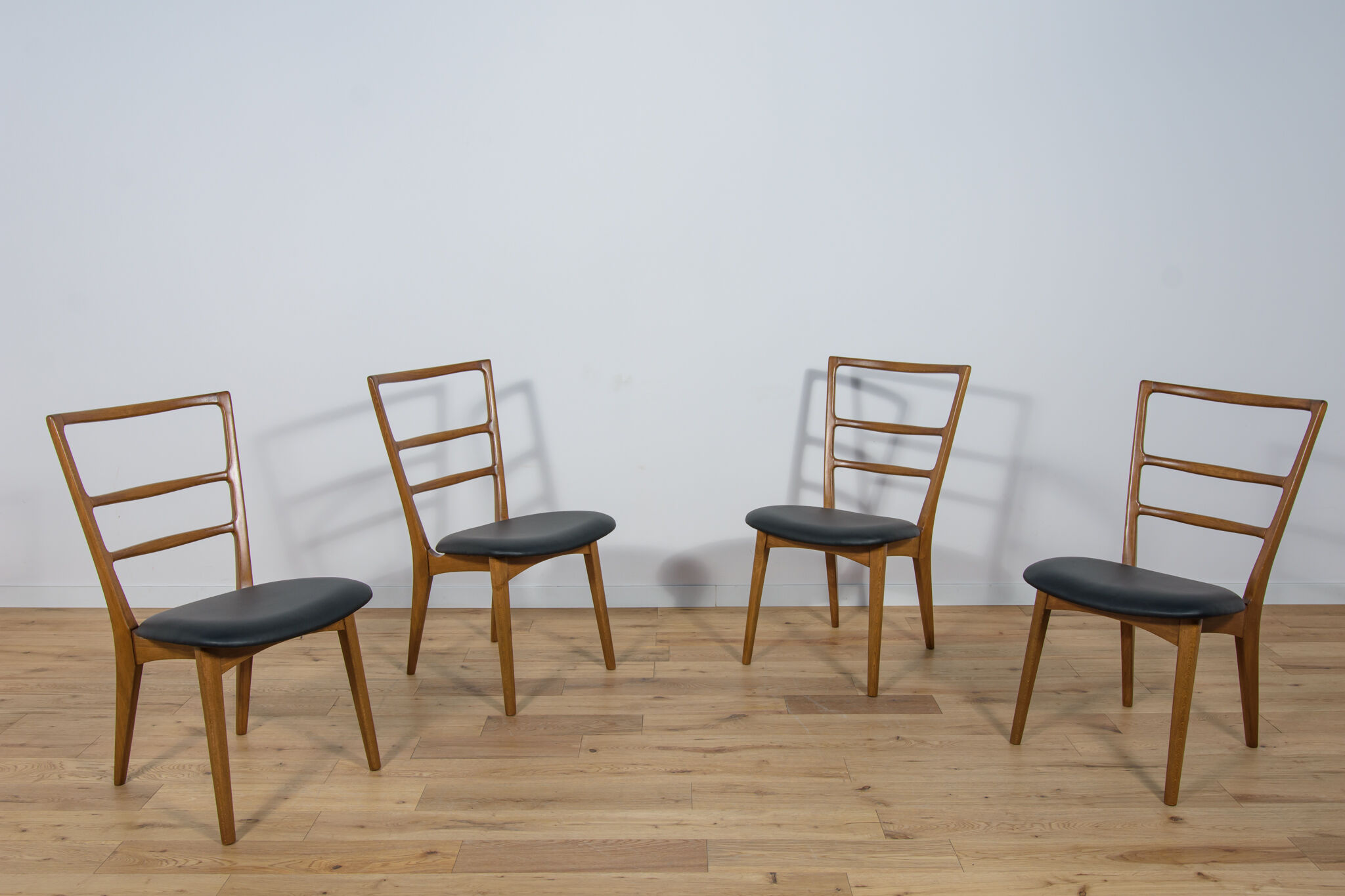 Dining Chairs by Mariana Grabińskiego for Swarzędzka Factory, 1960s, Set of 4