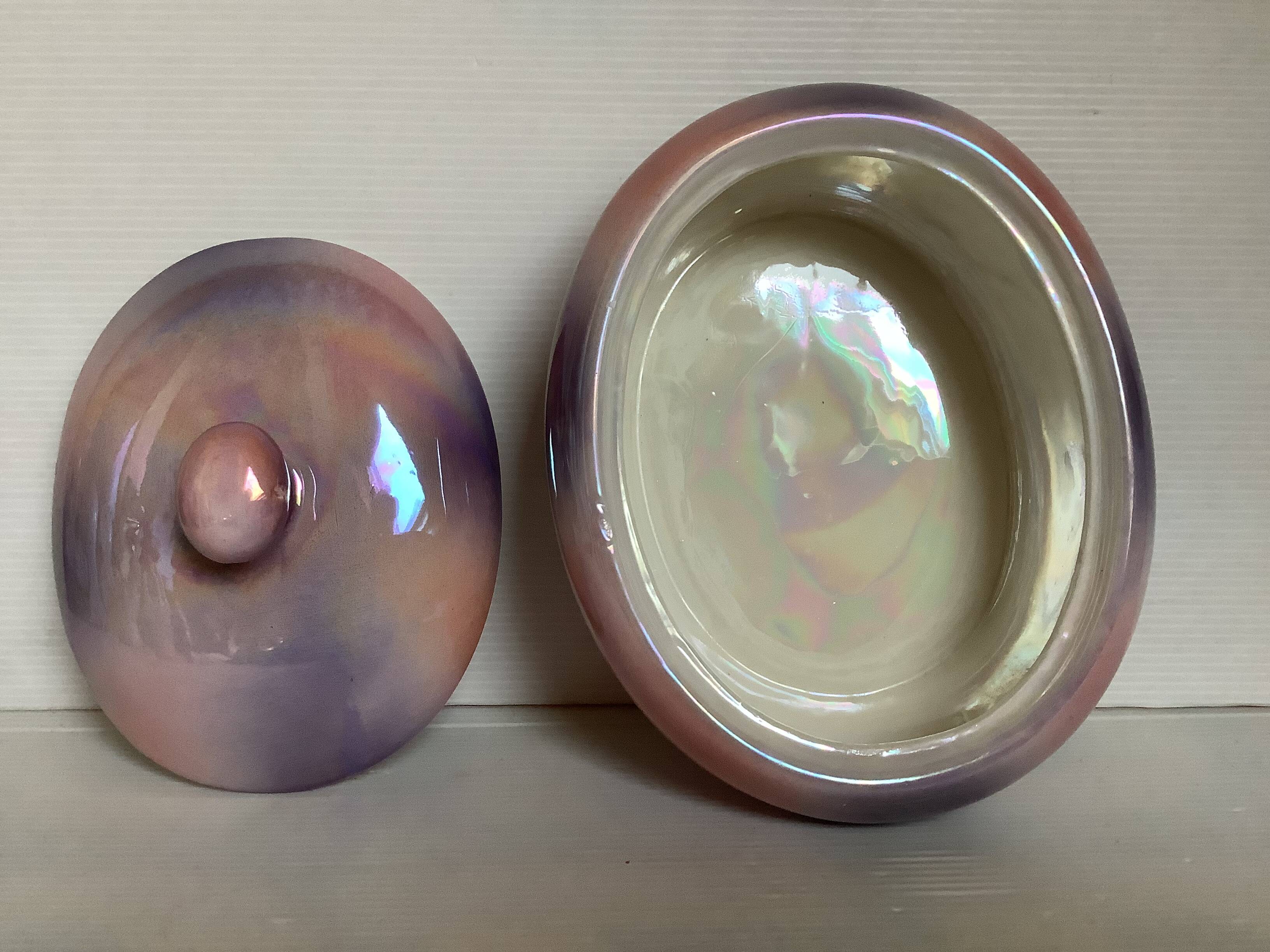 Oval box pink purple pearl iridescent 70s