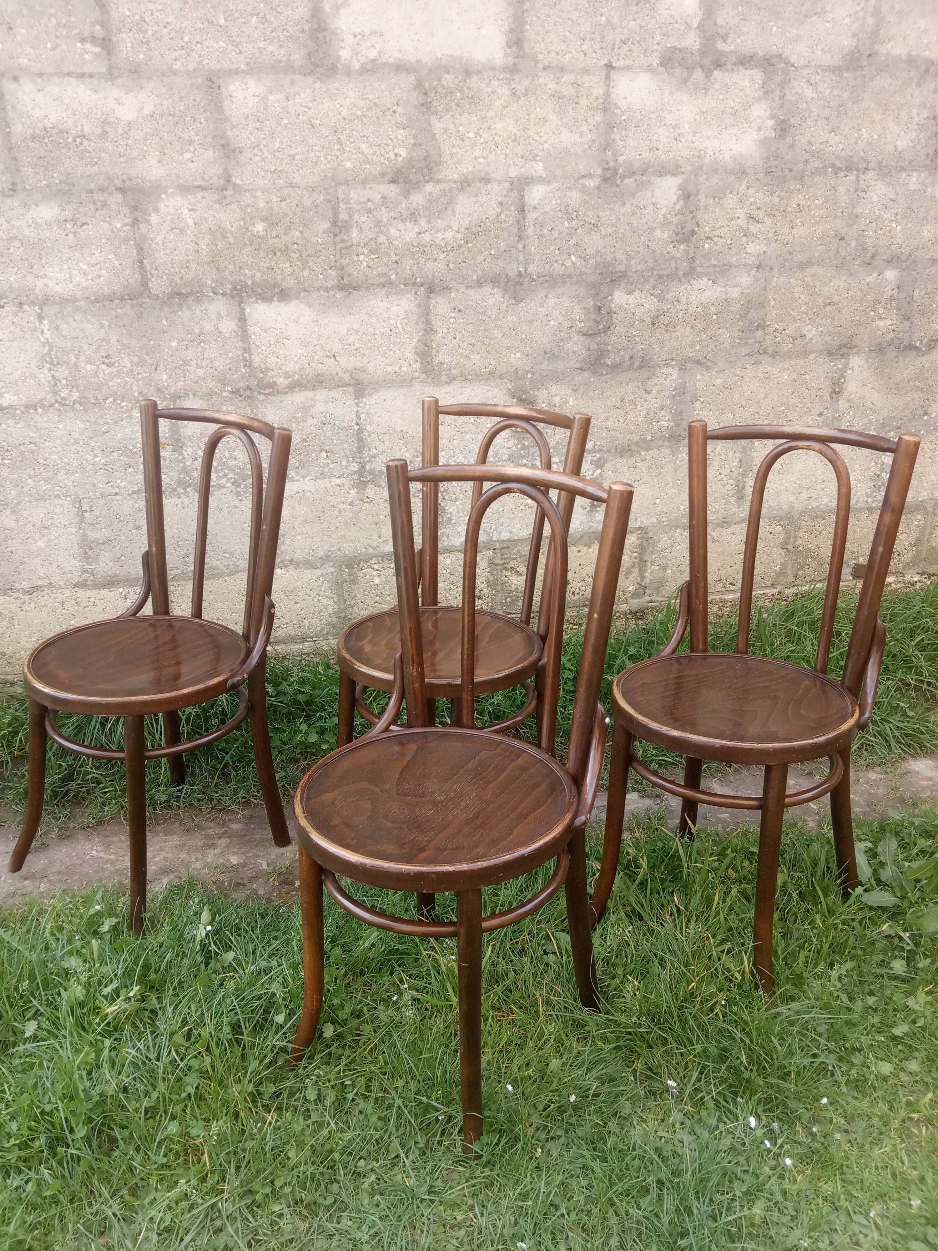 Set of 4 curved wooden bistro chairs